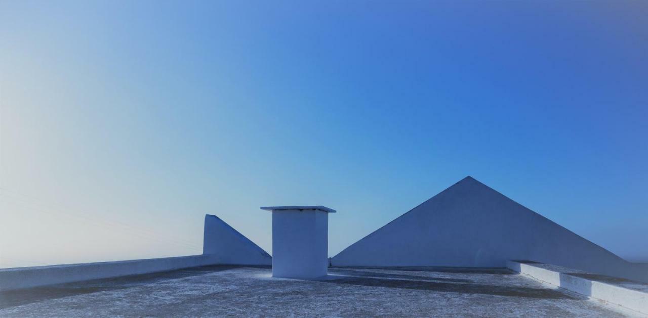 Pensjonat Palm Tree Hill Oía Zewnętrze zdjęcie